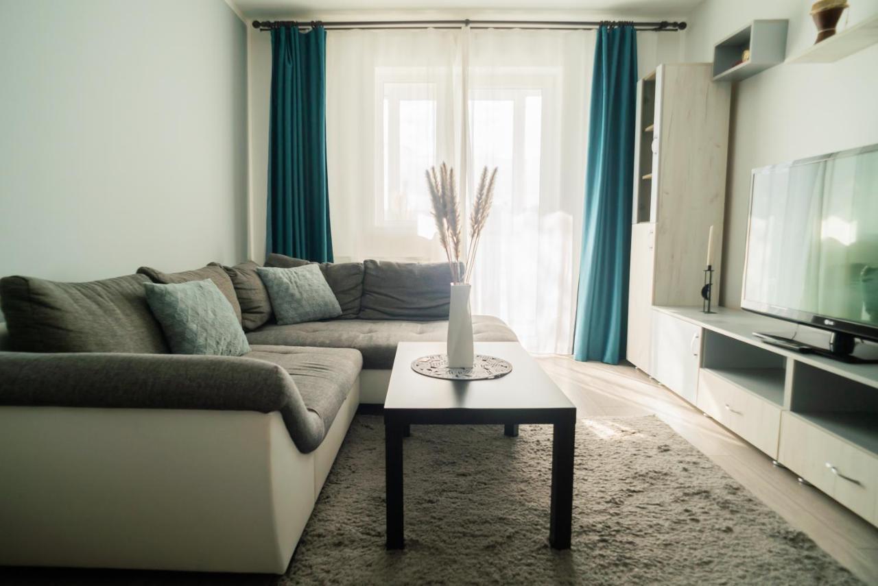 Popasul Dacului Calator Apartman Vajdahunyad Kültér fotó