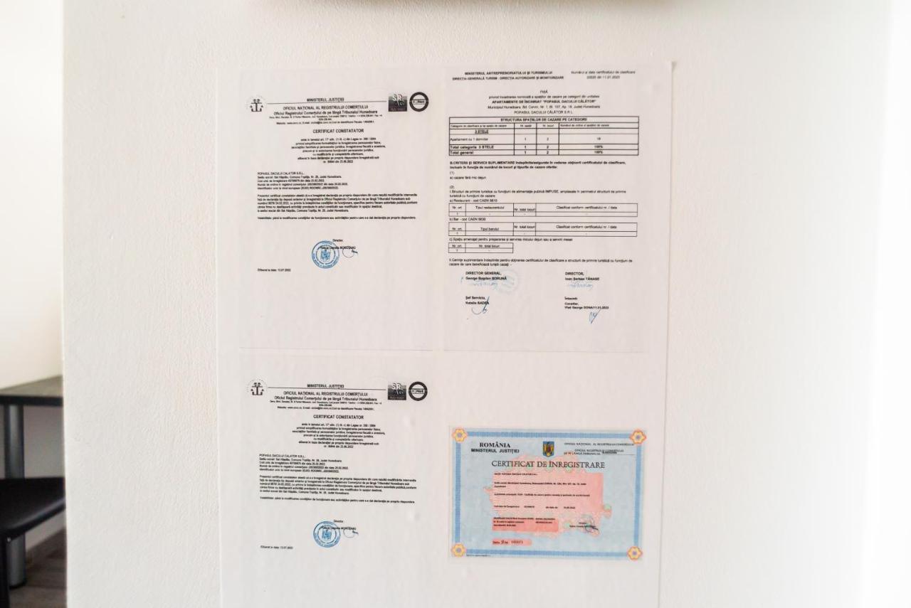Popasul Dacului Calator Apartman Vajdahunyad Kültér fotó